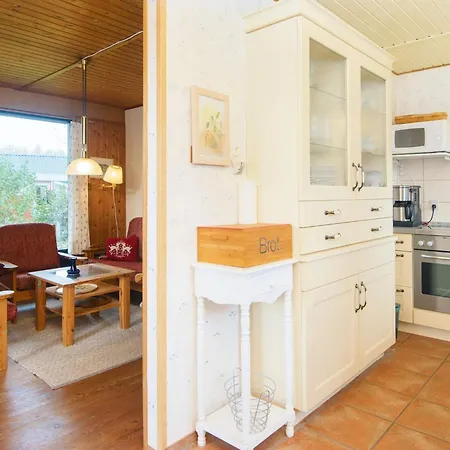 6 Person In Sydals-by Traum