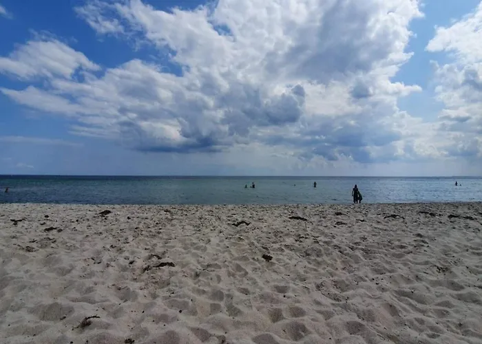 6 Person In Sydals-by Traum